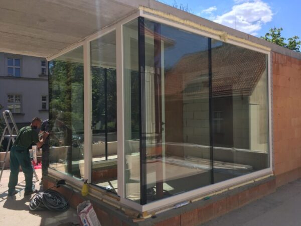 Strukturální zasklení